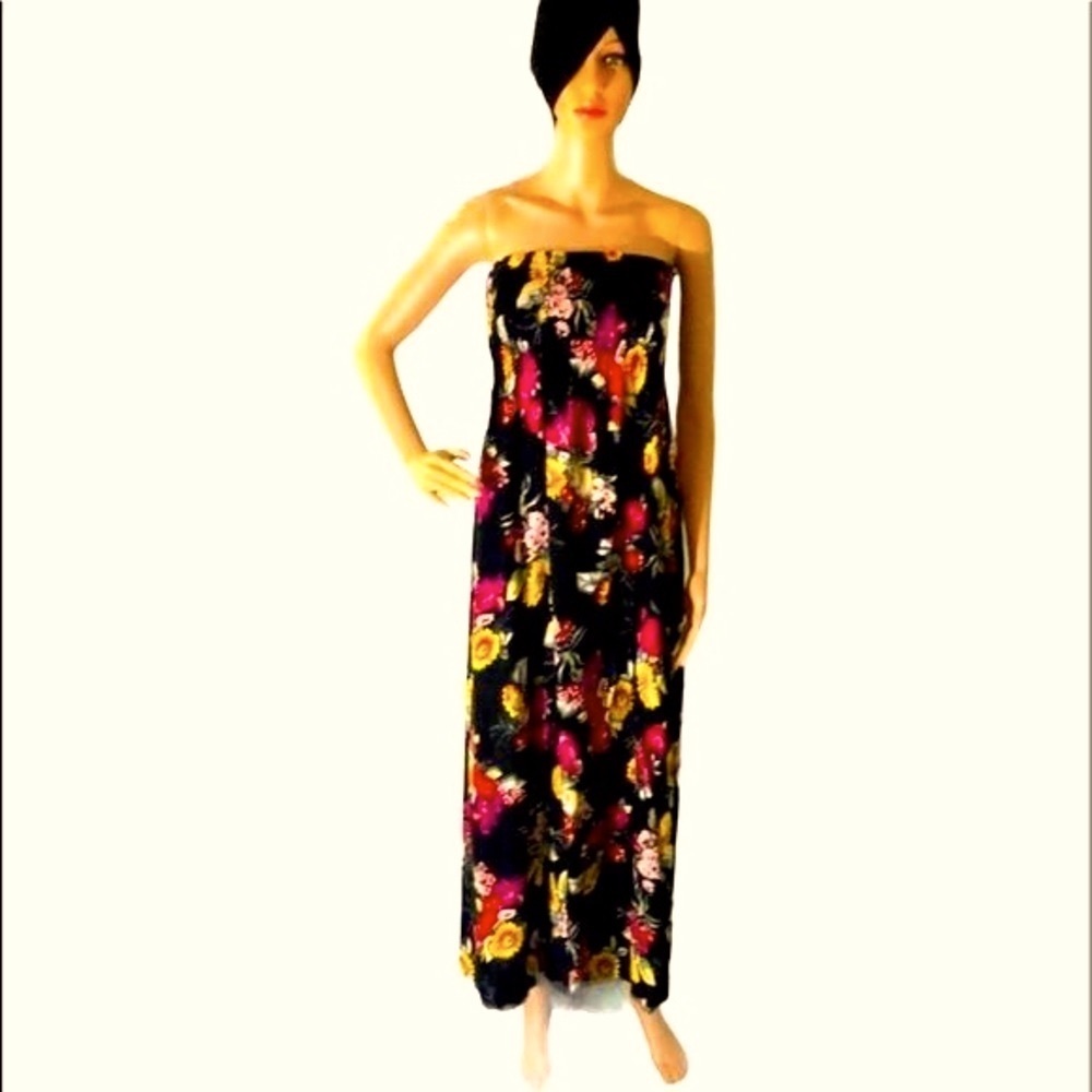 𝅺Geri C. New York tube style dress